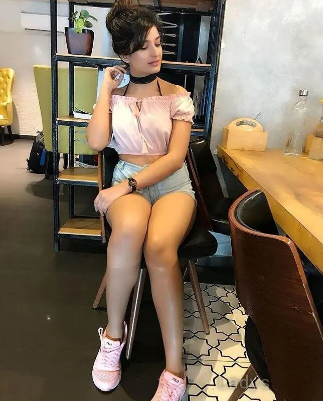 Dorothy, 22 years beautiful nude Noida escorts girl, height 165 sm, Weight  kg