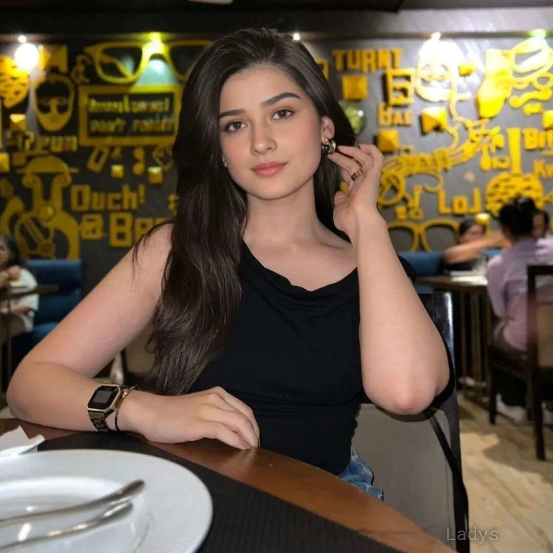 Hensy, 23 years beautiful nude Noida escorts girl, height 152 sm, Weight  kg