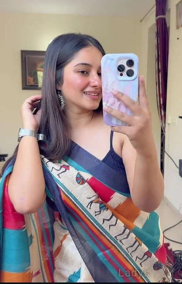 Lora, 21 years beautiful nude Noida escorts girl, height sm, Weight kg