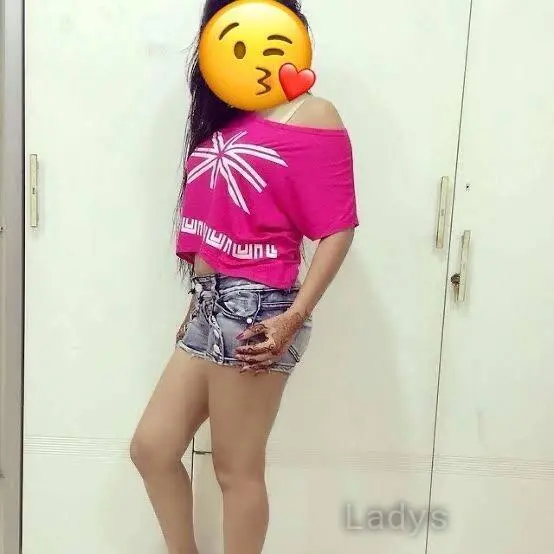 Mimi, 20 years beautiful nude Noida escorts girl, height 122 sm, Weight  kg