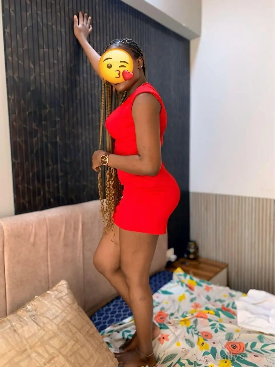 NOIDA, 24 years beautiful nude Noida escorts girl, height sm, Weight kg