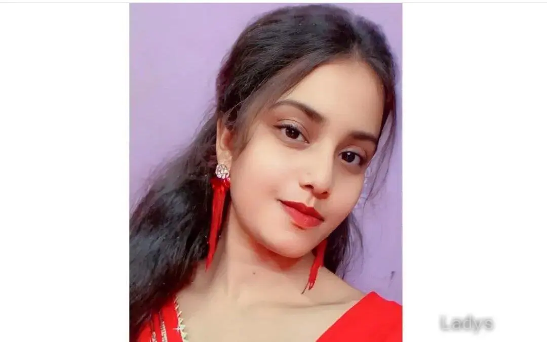 Prity, years beautiful nude Noida escorts girl, height sm, Weight kg