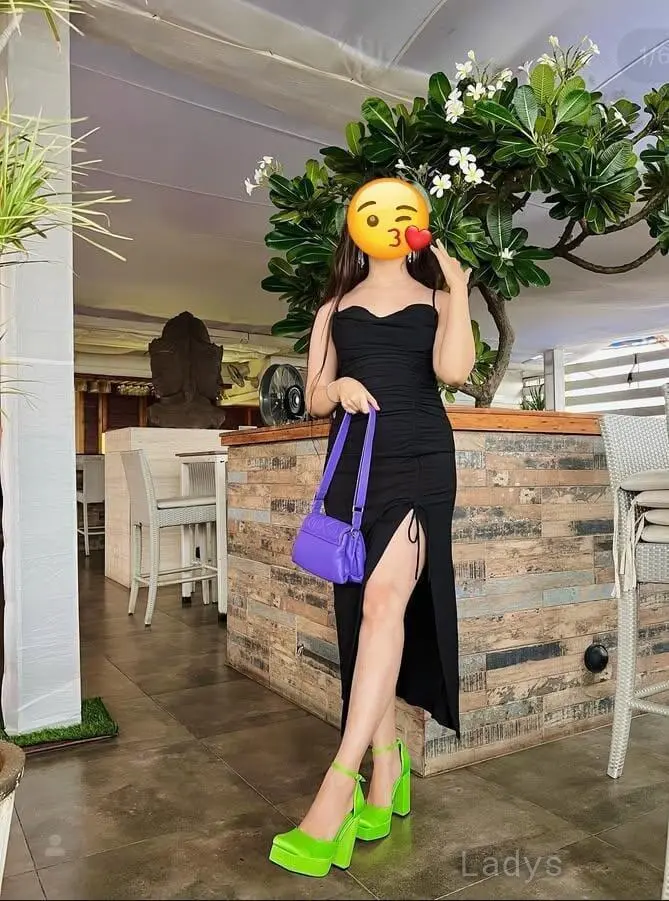 Priya, 27 years beautiful nude Noida escorts girl, height 153 sm, Weight kg