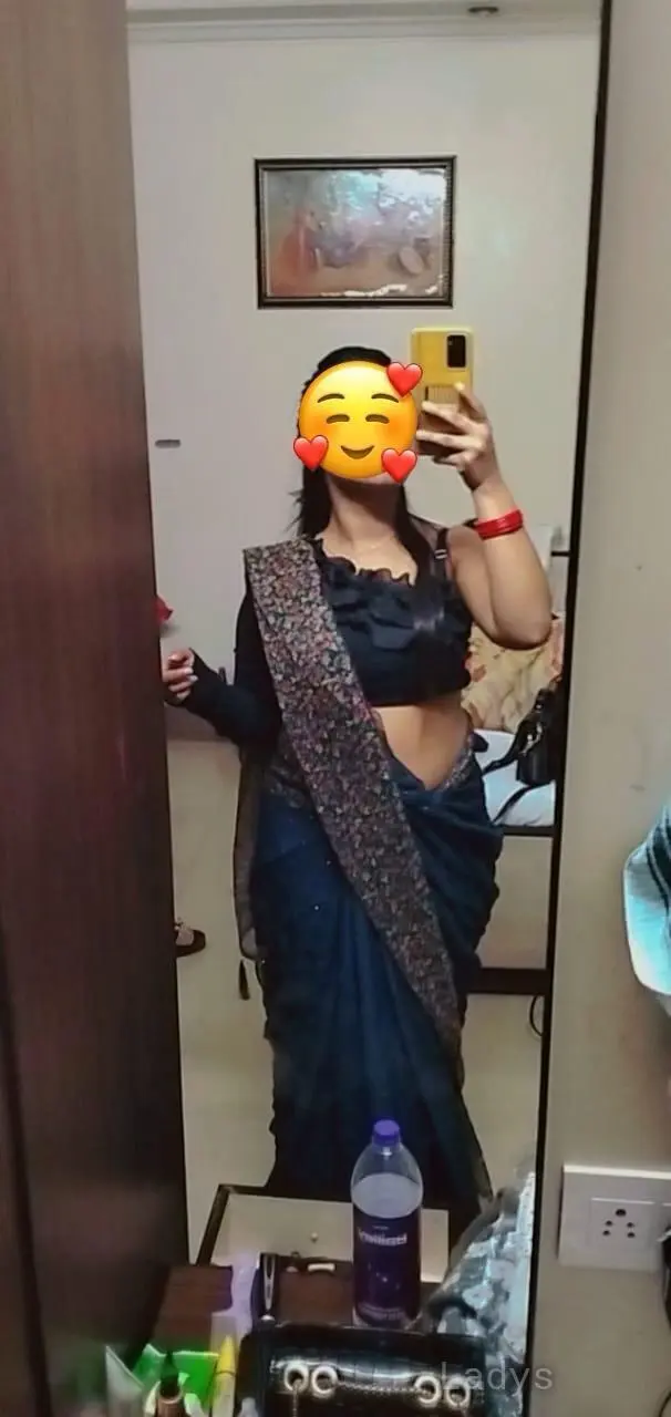 Shanaya,  years beautiful nude Noida escorts girl, height  sm, Weight  kg