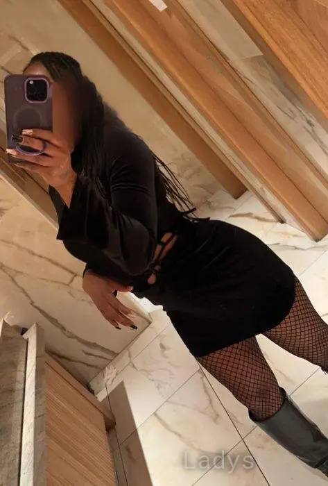 Lucy, 31 years beautiful nude Nottingham escorts girl, height 161 sm, Weight 50 kg
