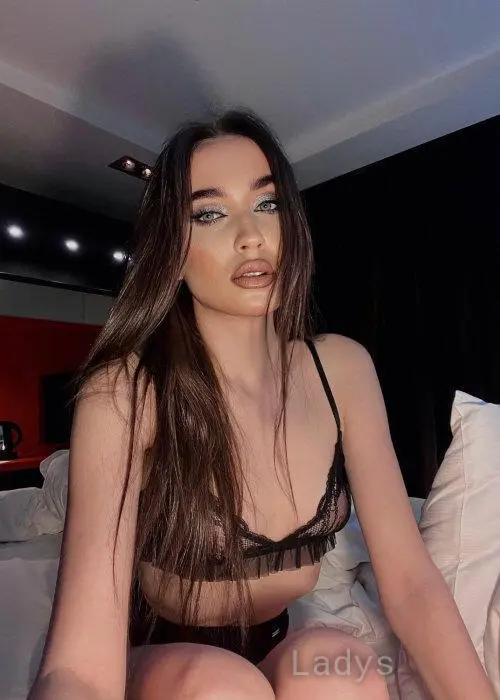 Lana, 28 years beautiful nude Nuremberg escorts girl, height 163 sm, Weight 52 kg