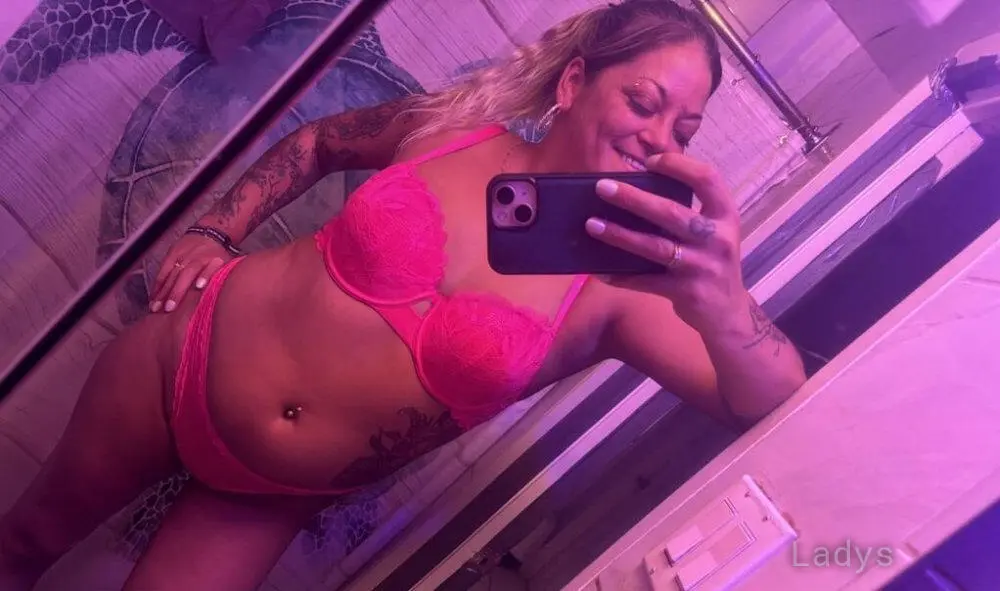 Line, 34 years beautiful nude Nuremberg escorts girl, height 171 sm, Weight 75 kg