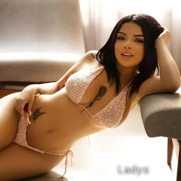 Serena, 30 years beautiful nude Nuremberg escorts girl, height 156 sm, Weight 57 kg