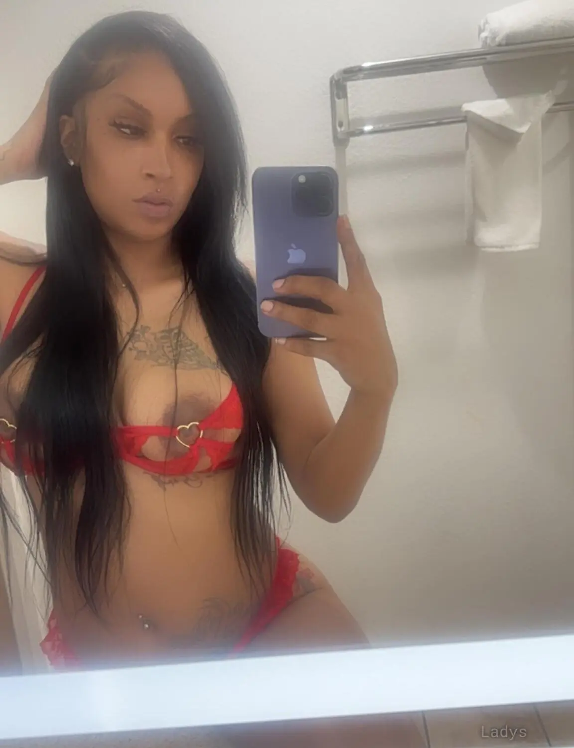 Royalty, 26 years beautiful nude Oakland escorts girl, height 164 sm, Weight 68 kg