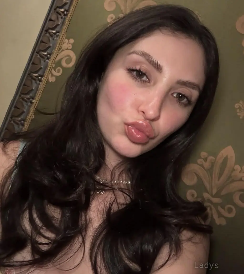 Kelssey, 28 years beautiful nude Oceanside escorts girl, height 175 sm, Weight 69 kg