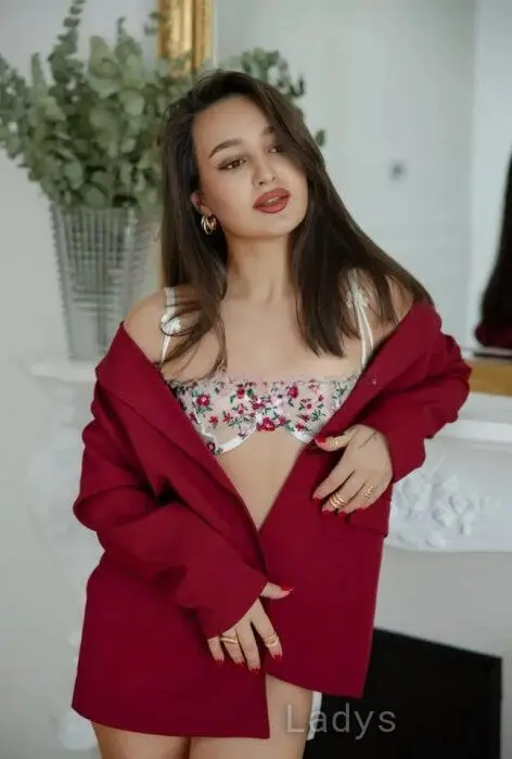 Bella, 21 years beautiful nude Odessa escorts girl, height 162 sm, Weight 45 kg