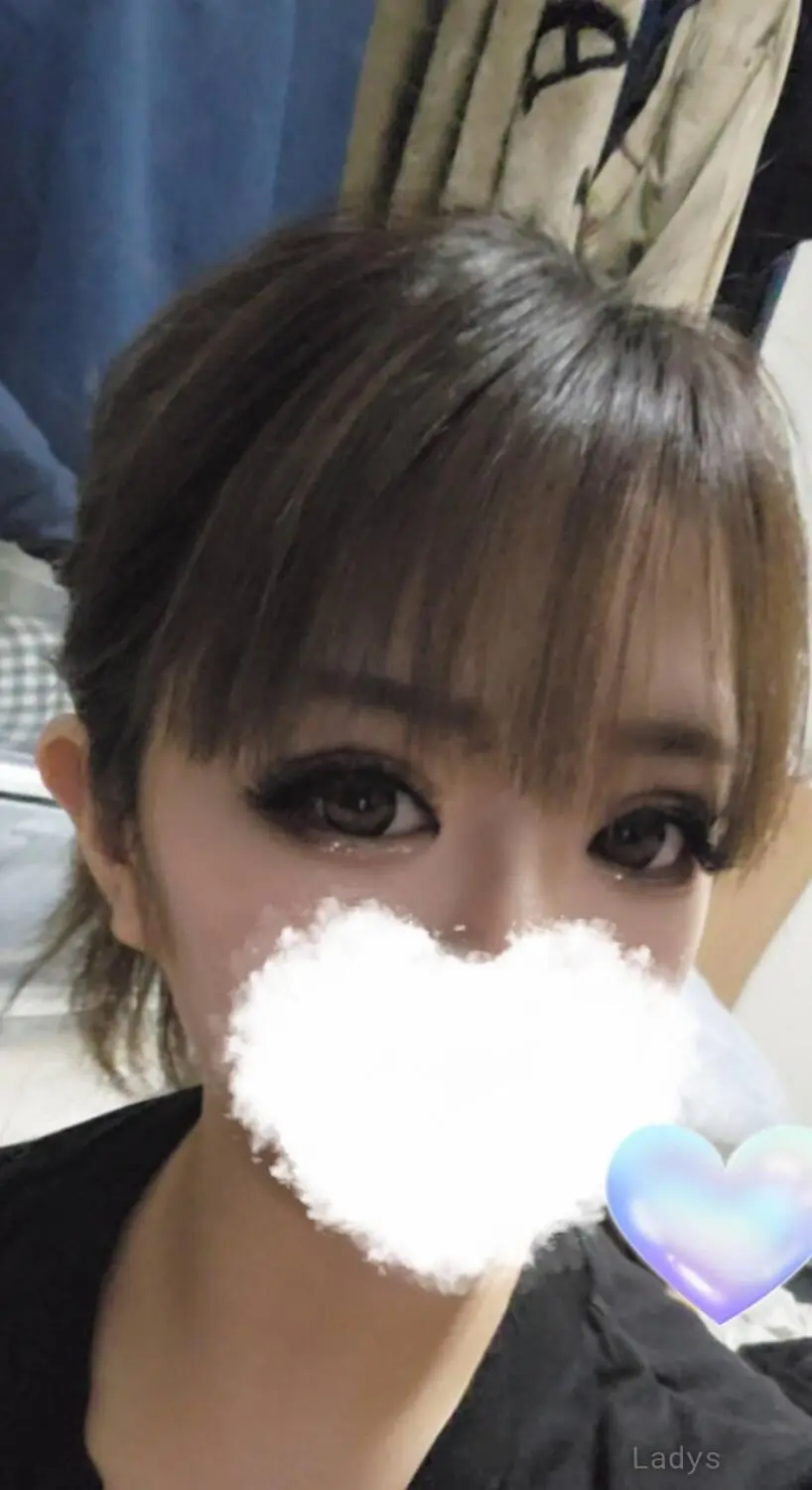 Ran　, 27 years beautiful nude Okinawa escorts girl, height 154 sm, Weight  kg