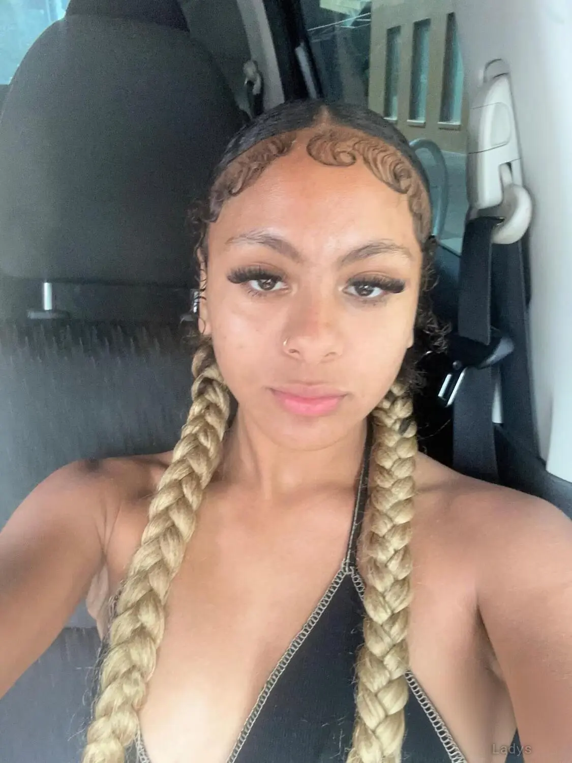 Loyalty ️, 22 years beautiful nude Oklahoma City escorts girl, height 157 sm, Weight 59 kg