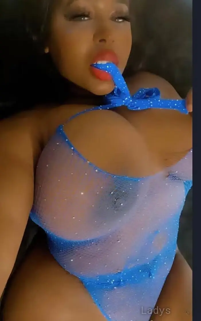 Rose Lincoln, 30 years beautiful nude Oklahoma City escorts girl, height 169 sm, Weight 74 kg