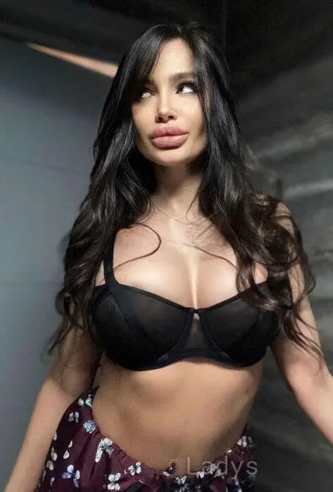 Nadin, 23 years beautiful nude Olbia escorts girl, height 166 sm, Weight 55 kg