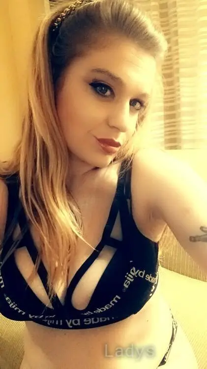 Lana luxxx, 29 years beautiful nude Orange County escorts girl, height 154 sm, Weight 50 kg