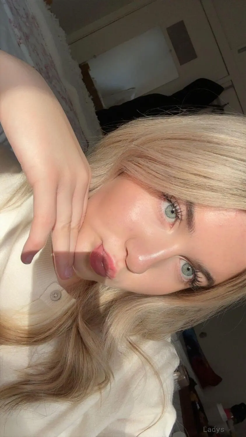 Tabitha Monroe, 26 years old Orlando escort girl with big tits, height 168 sm, Weight 60 kg