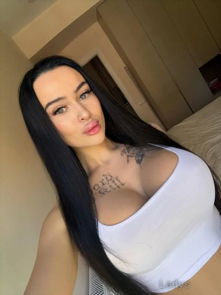 Alisa, 28 years beautiful nude Orlando escorts girl, height 161 sm, Weight 56 kg