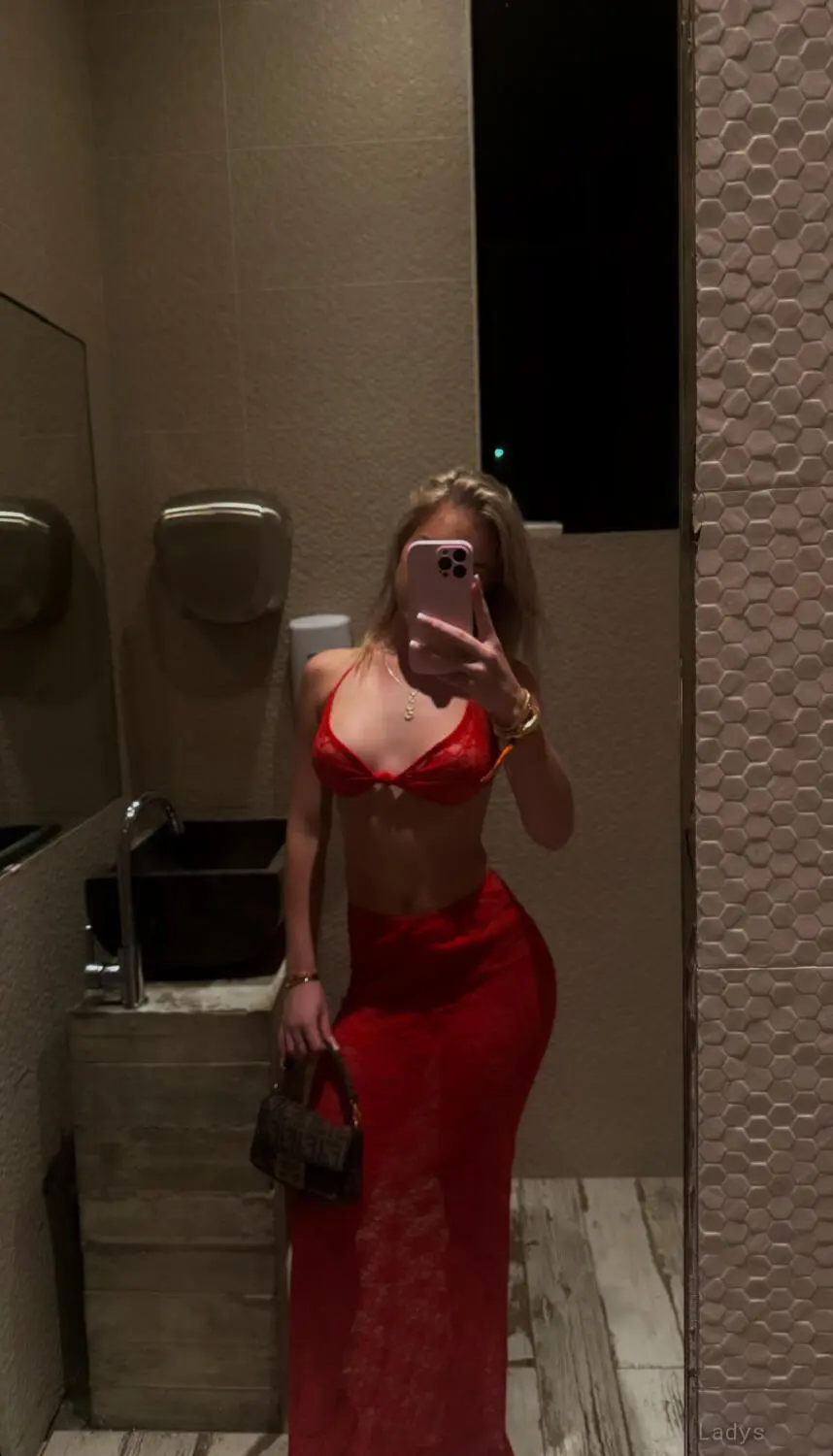 Dirty secret, 23 years beautiful nude Orlando escorts girl, height 166 sm, Weight 56 kg