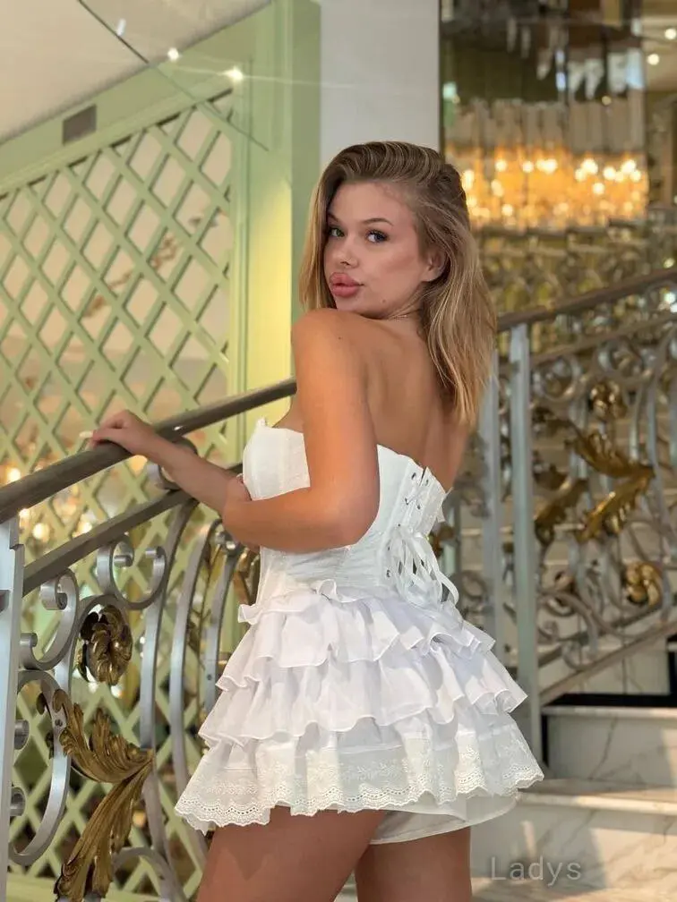 Olesya, 22 years beautiful nude Orlando escorts girl, height 165 sm, Weight 60 kg