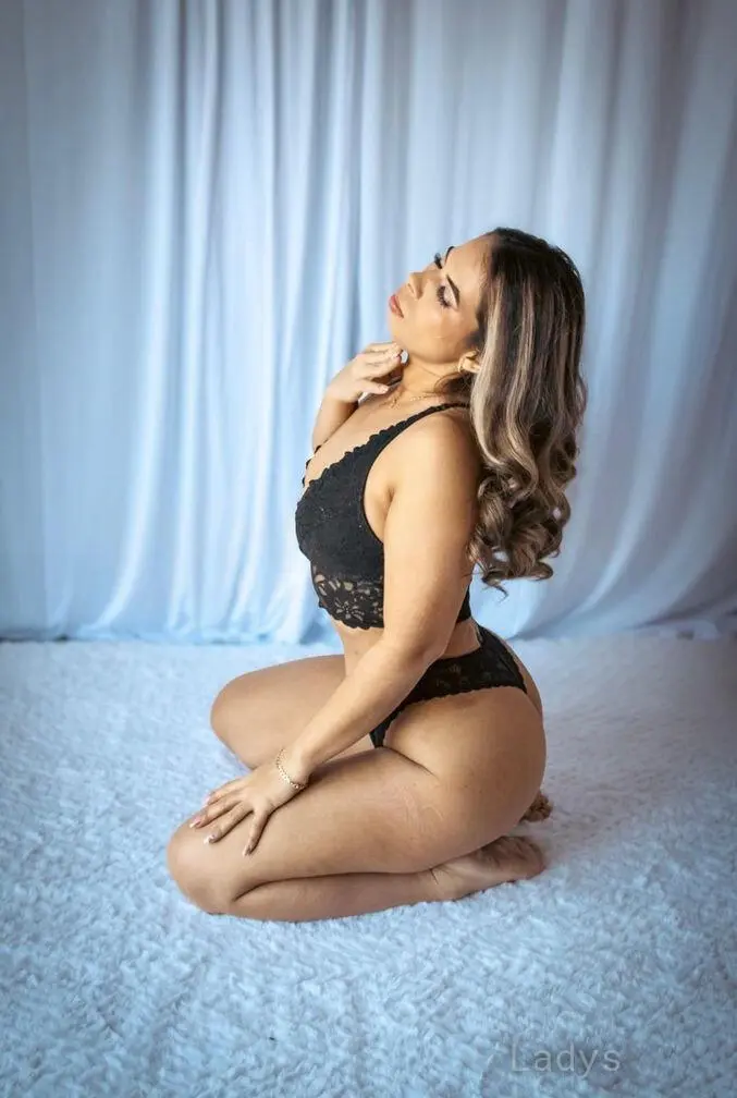 Sofia, 26 years beautiful nude Orlando escorts girl, height 138 sm, Weight 56 kg