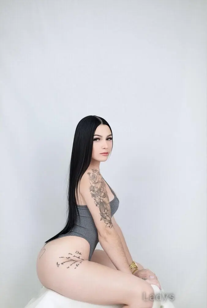 Yessi, 21 years beautiful nude Orlando escorts girl, height 165 sm, Weight 58 kg