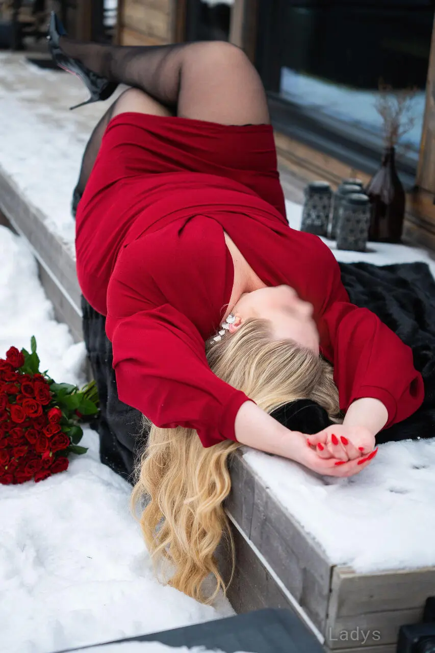 NordicAnna, 26 years beautiful nude Oslo escorts girl, height 165 sm, Weight 53 kg