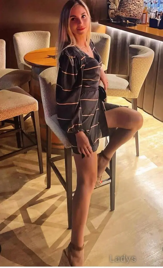 Saphira, 32 years beautiful nude Oslo escorts girl, height 162 sm, Weight 56 kg