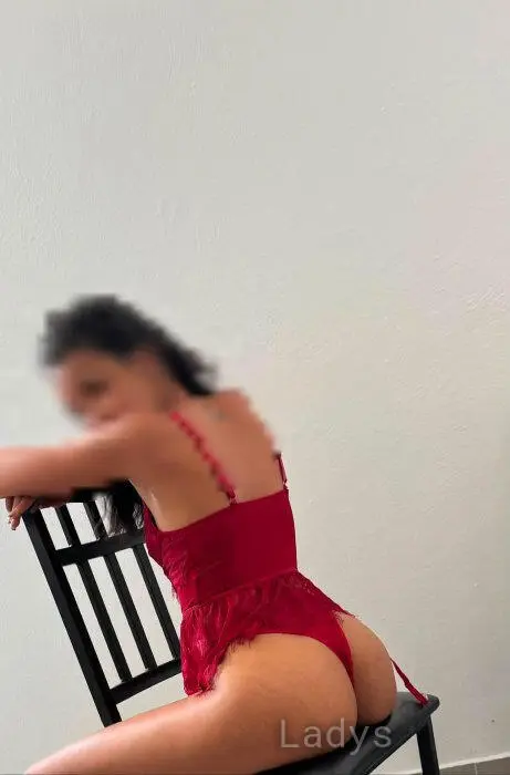 Silvia, 26 years beautiful nude Oslo escorts girl, height 166 sm, Weight 51 kg