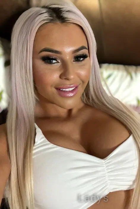 Sofia, 26 years beautiful nude Oslo escorts girl, height 150 sm, Weight 50 kg