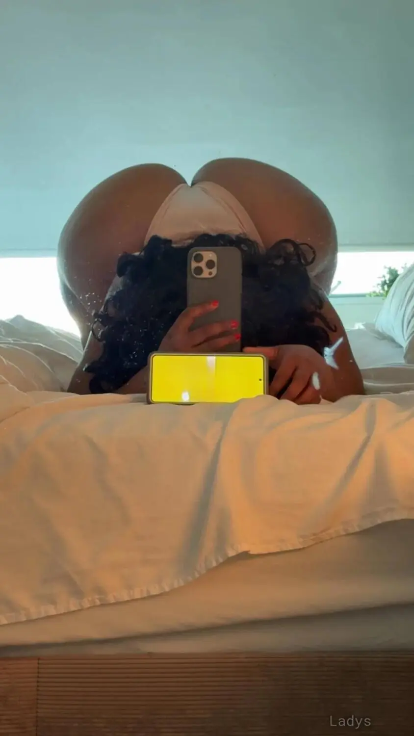 ROSE, 26 years old Ottawa escort girl with big tits, height 163 sm, Weight 87 kg