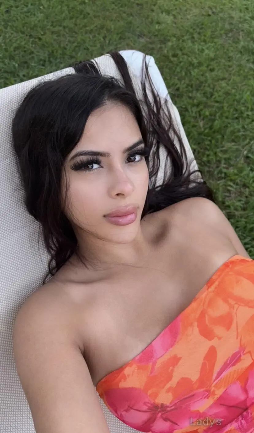 Blanca James, 24 years beautiful nude Ottawa escorts girl, height 160 sm, Weight 45 kg