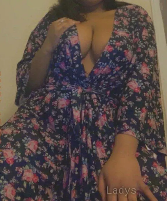 Tina, 25 years old Ouagadougou escort girl with big tits, height sm, Weight kg