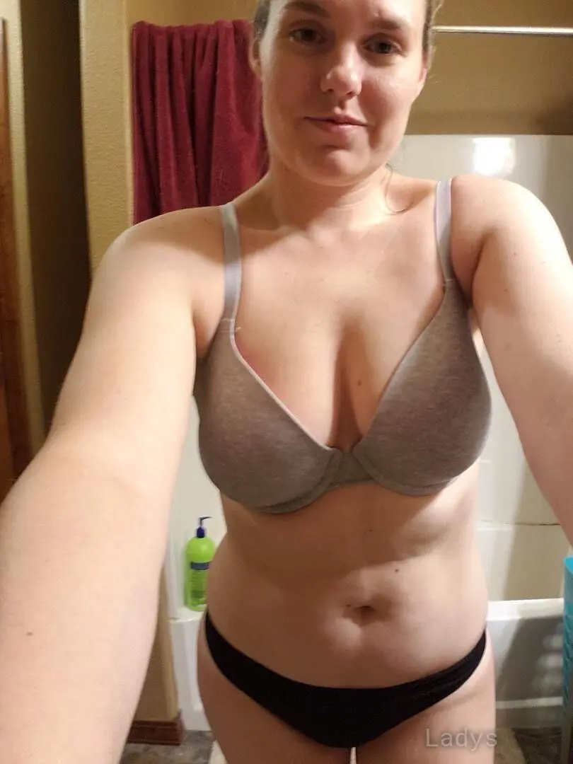 $50 discount on 1hour sex, 28 years beautiful nude Owensboro escorts girl, height 167 sm, Weight 52 kg