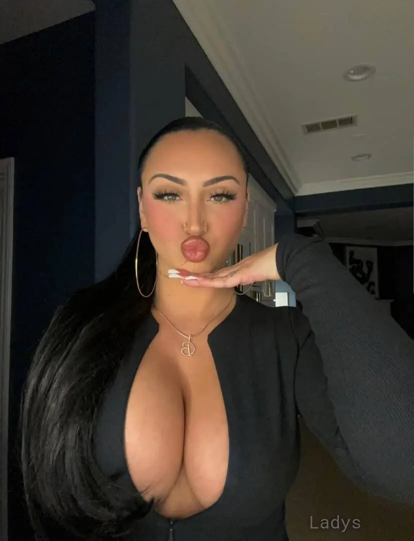 Claudia gerald, 29 years beautiful nude Palermo escorts girl, height 170 sm, Weight 40 kg