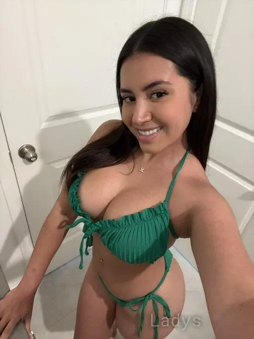 Janexy Denas 03, 28 years beautiful nude Palermo escorts girl, height 174 sm, Weight 65 kg