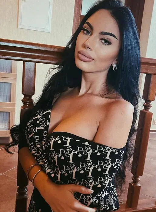 Zina, 28 years beautiful nude Palermo escorts girl, height 171 sm, Weight 54 kg
