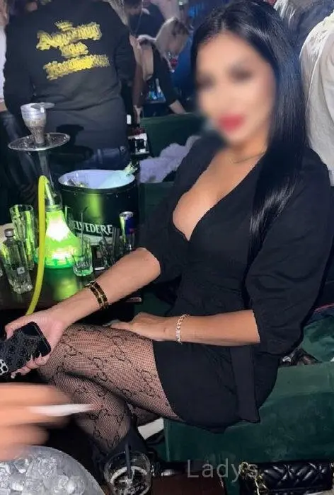 Beatrice, 25 years beautiful nude Palma de Mallorca escorts girl, height 163 sm, Weight 51 kg