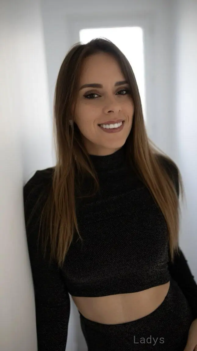 Mary Rose, 23 years beautiful nude Palma de Mallorca escorts girl, height 167 sm, Weight 53 kg