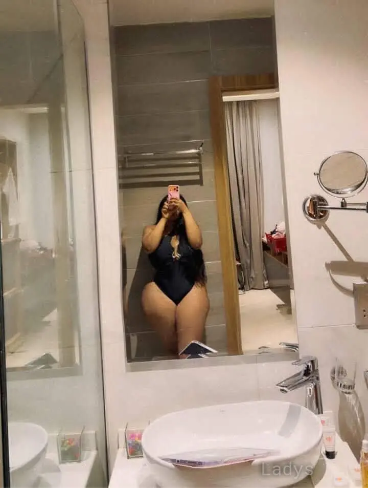 Laura, 23 years beautiful nude Panama City escorts girl, height  sm, Weight  kg