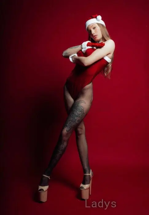 Katya, 23 years beautiful nude Paris escorts girl, height 170 sm, Weight 52 kg