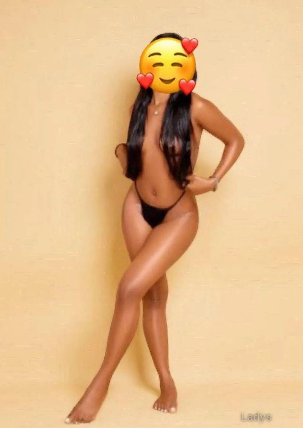 Shelsy, 26 years beautiful nude Paris escorts girl, height 170 sm, Weight  kg