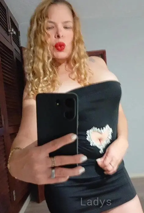 Nika, 26 years beautiful nude Parnu escorts girl, height 165 sm, Weight 64 kg