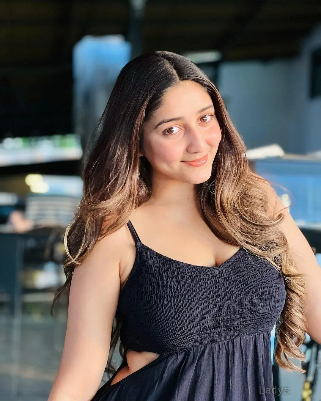 Ritika, 23 years beautiful nude Patiala escorts girl, height 152 sm, Weight  kg