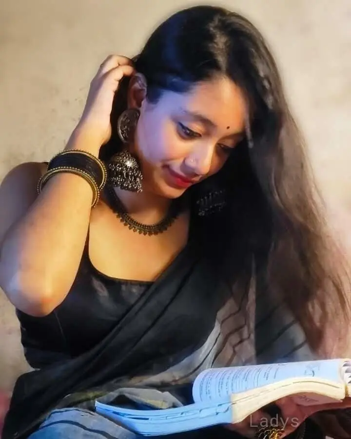 Safiya, 25 years beautiful nude Patiala escorts girl, height 168 sm, Weight  kg