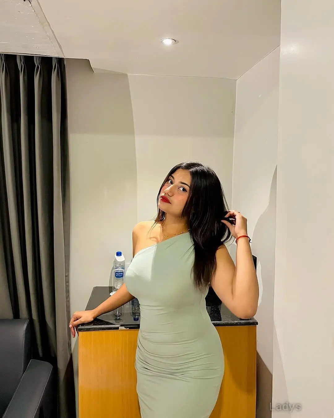Janvi,  years old Patna escort girl with big tits, height  sm, Weight  kg