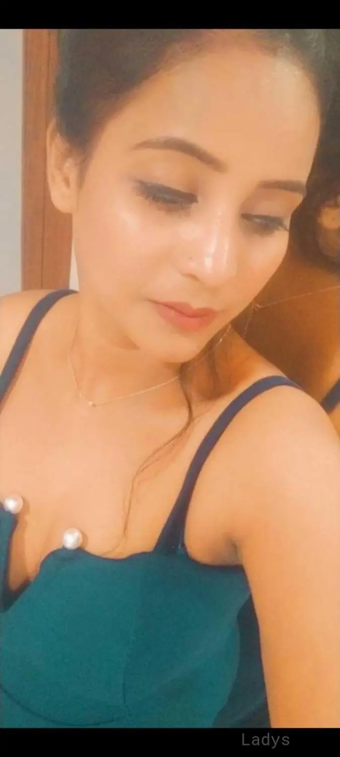 Patna, 20 years beautiful nude Patna escorts girl, height 165 sm, Weight kg