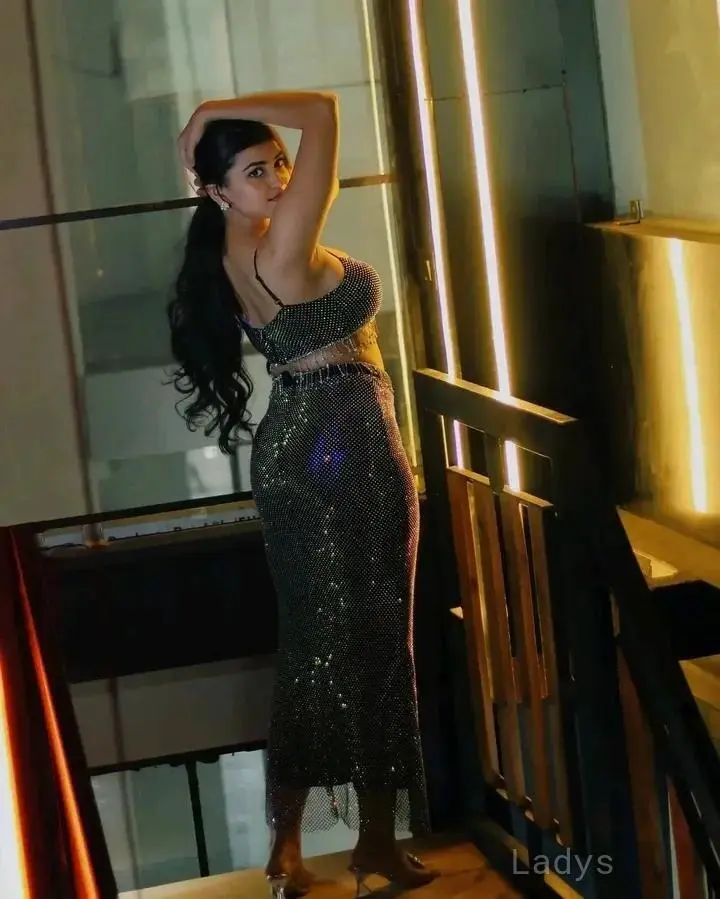 Priyanka, 21 years beautiful nude Patna escorts girl, height 165 sm, Weight  kg