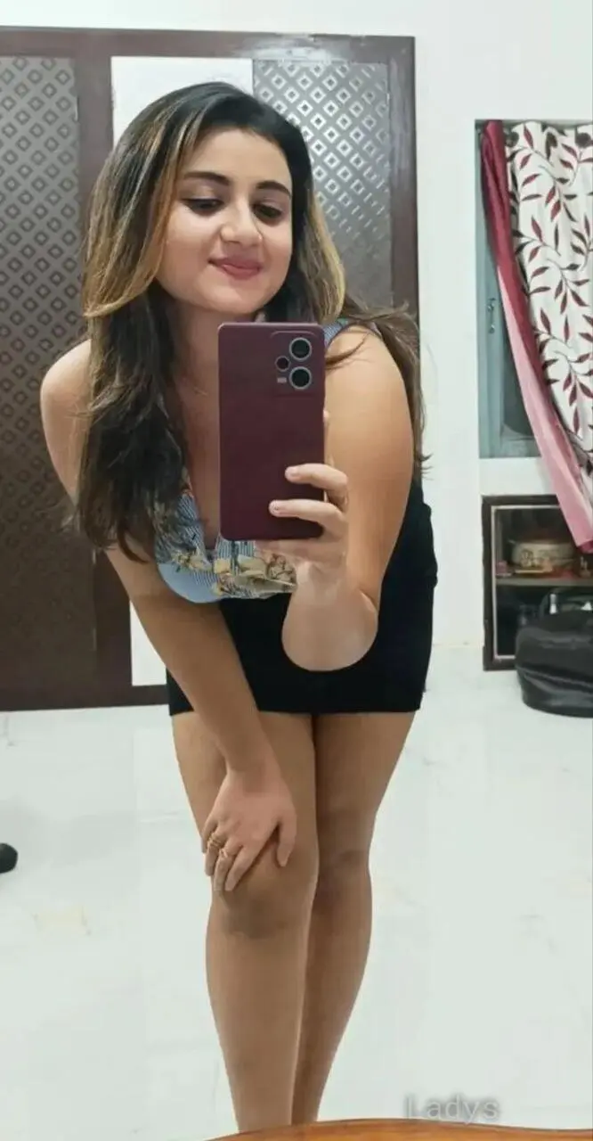 Shrija, 21 years beautiful nude Patna escorts girl, height 170 sm, Weight  kg