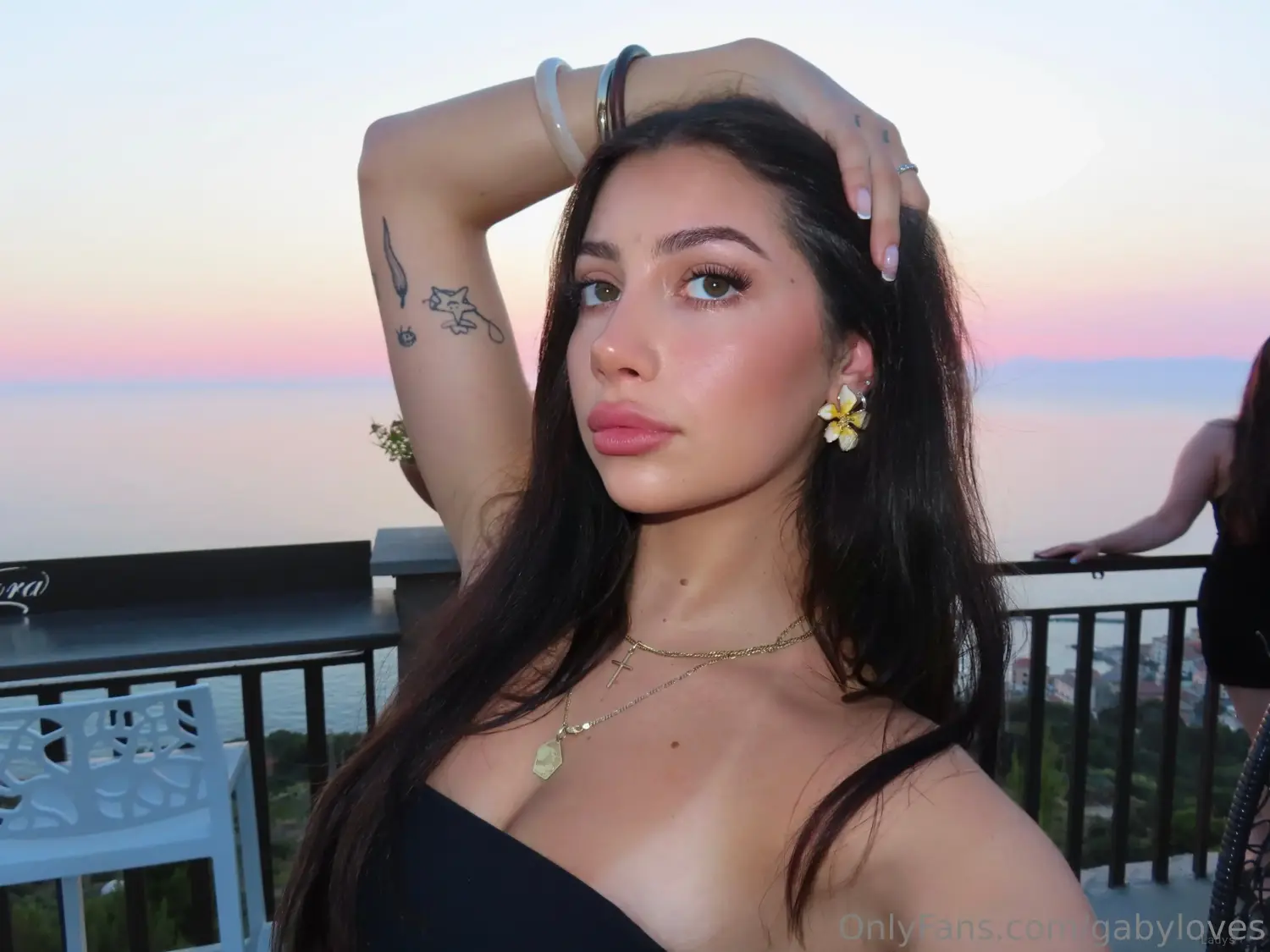 Gabyloves333, 27 years old Pattaya escort girl with big tits, height 159 sm, Weight 59 kg